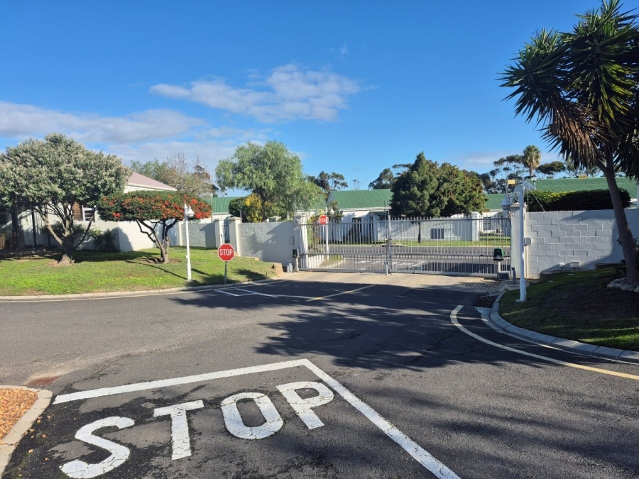 2 Bedroom Property for Sale in Goedemoed Western Cape